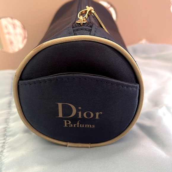 Dior Beauty Makeup Case Royal Blue cosmetic Circular Case - Picture 2 of 9